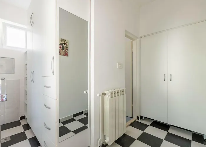 Apartment Cozy New Flat For 2 Or 3