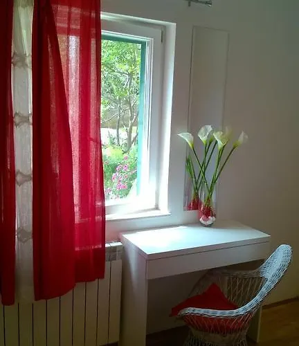 Cozy New Flat For 2 Or 3 *