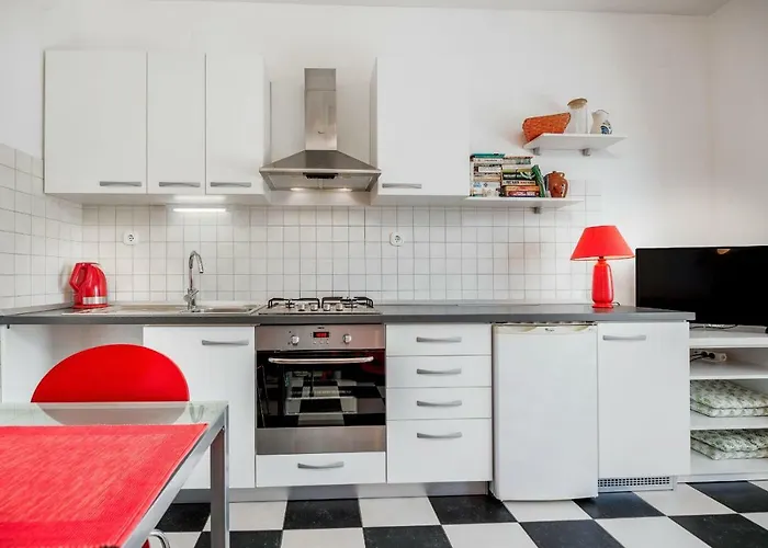 Cozy New Flat For 2 Or 3 Hvar Town